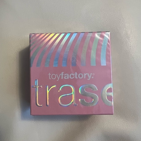 Toyfactory Traset Setting Powder in Translucent - Picture 6 of 7